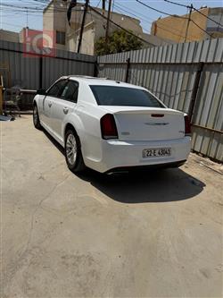 کرایسلەر 300
